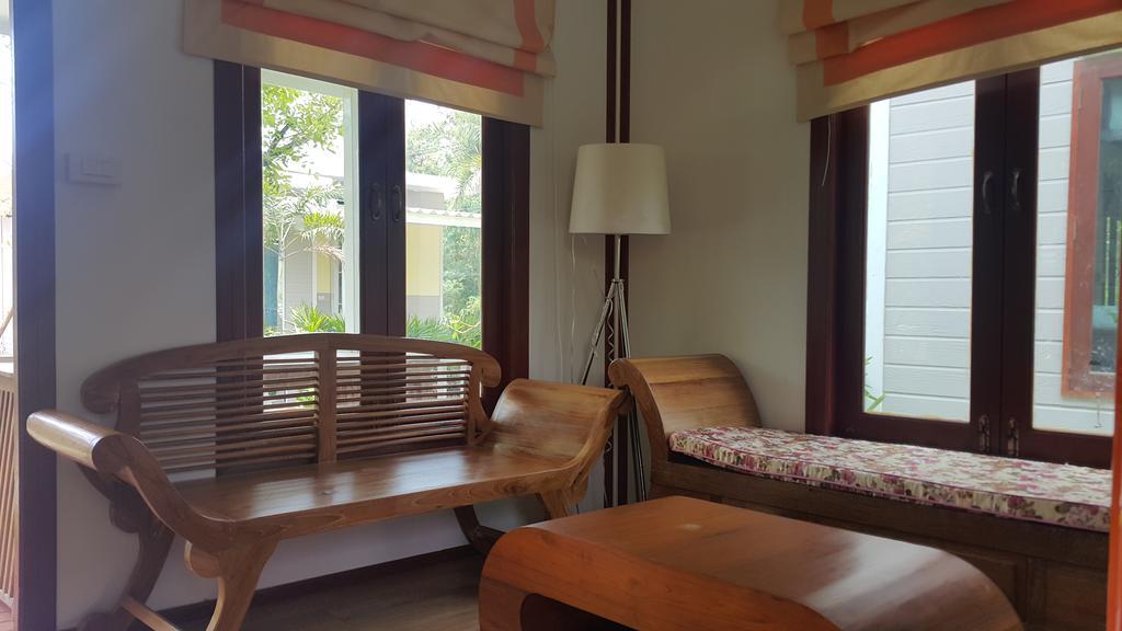 Oyo 75402 Villa Rayonghouse Ban Nong Sai Yong Exterior photo
